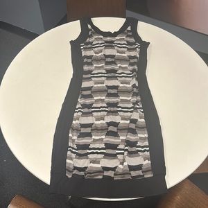 Body con, black grey printed, dress.